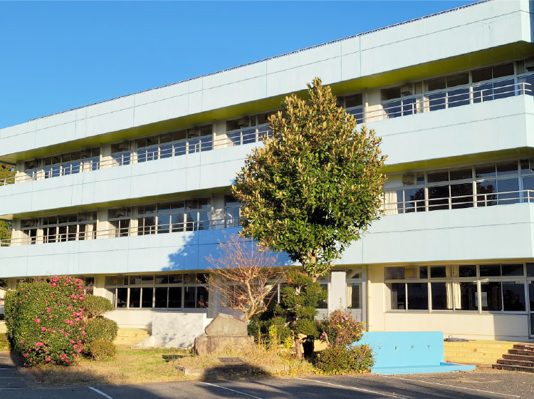 学生寮(全室個室):安心して暮らせる全寮制の生活空間