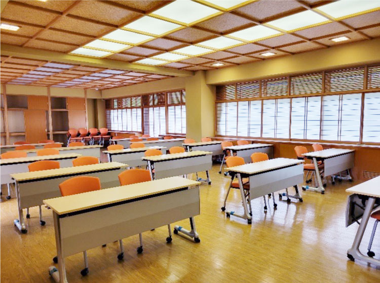 座学が行われる講義室